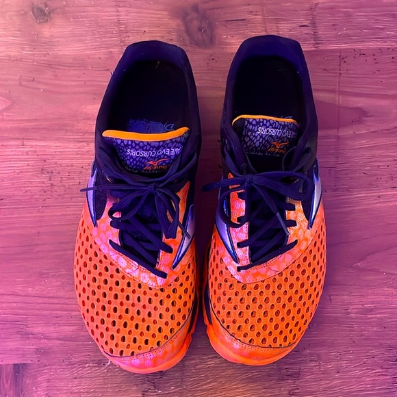 Mizuno Runnig UltraLight Meshed 7.5 US - Picture 2 of 6